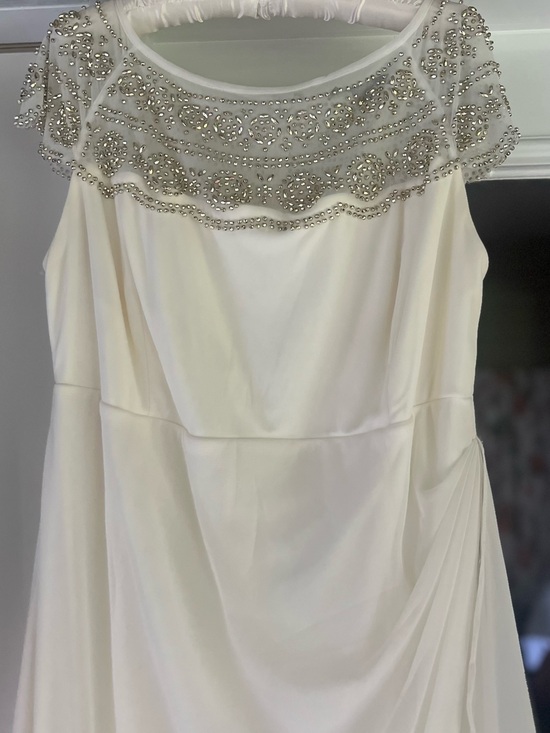 Roaman's Dresses & Skirts - Roaman's Ivory Beaded Dress